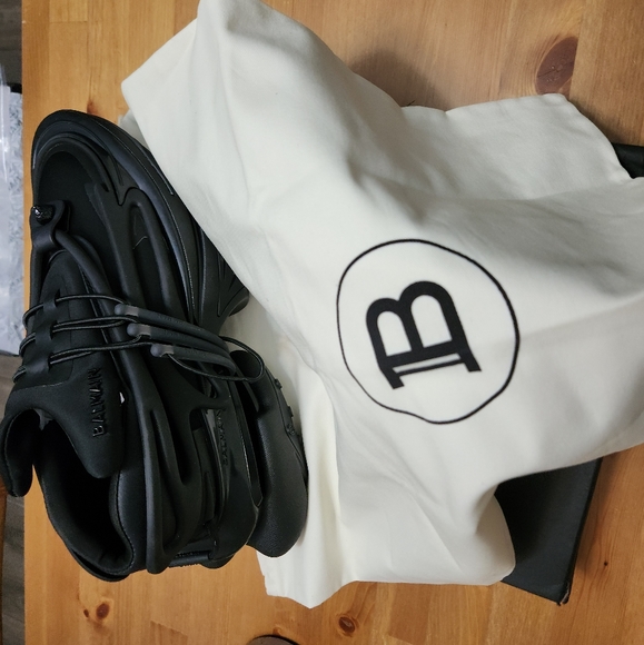 BALMAIN PARIS Unicorn Neoprene And Leather Sneakers ! COLOR : BLACK - Picture 7 of 11